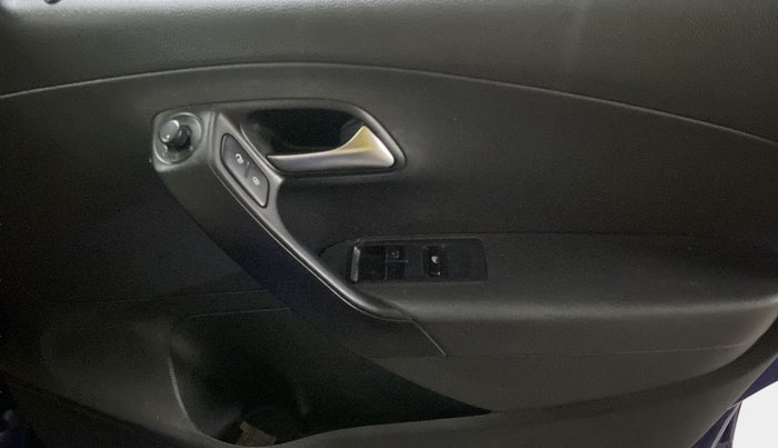 2020 Volkswagen Polo COMFORTLINE PLUS 1.0L MPI, Petrol, Manual, 26,754 km, Driver Side Door Panels Control