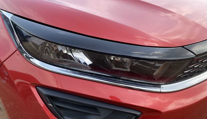 2022 Tata ALTROZ XM PLUS PETROL, Petrol, Manual, 16,357 km, Right headlight - Minor scratches