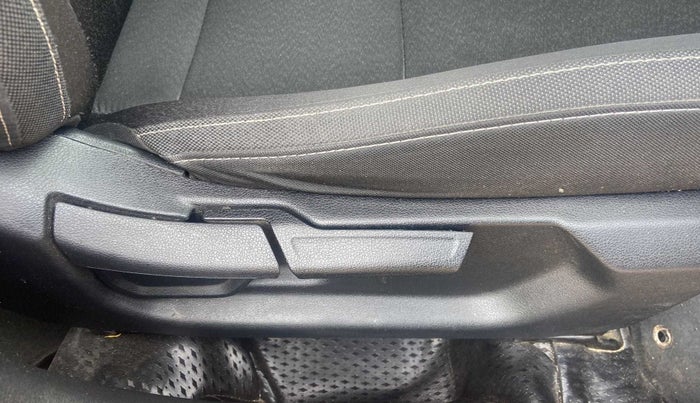 2022 Hyundai NEW I20 ASTA (O) 1.5 CRDI MT, Diesel, Manual, 16,869 km, Driver Side Adjustment Panel
