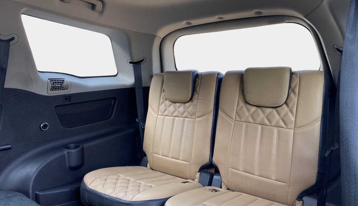 2018 Mahindra XUV500 W9, Diesel, Manual, 95,277 km, Third Seat Row ( optional )