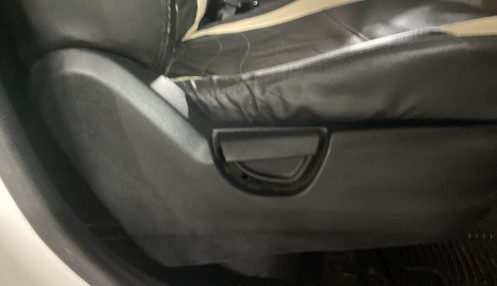 2019 Hyundai NEW SANTRO SPORTZ MT, Petrol, Manual, 24,591 km, Driver Side Adjustment Panel