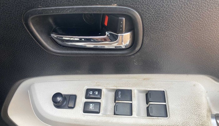 2017 Maruti IGNIS ZETA 1.2 AMT, Petrol, Automatic, 62,377 km, Driver Side Door Panels Control