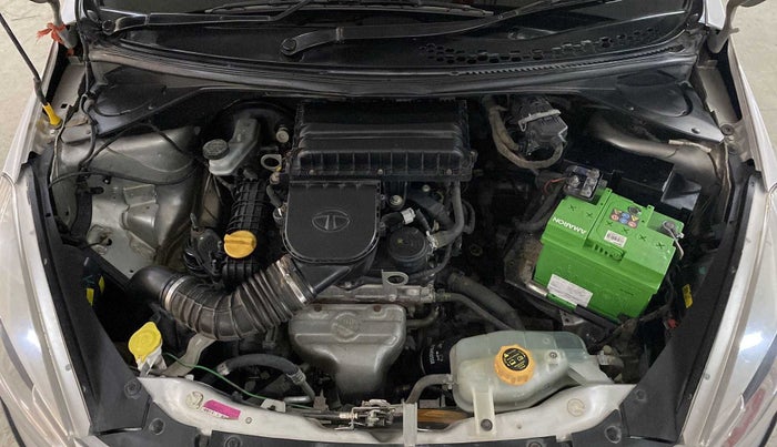 2018 Tata Tiago XT PETROL, Petrol, Manual, 40,296 km, Open Bonet