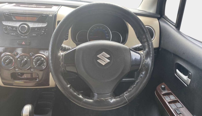 2018 Maruti Wagon R 1.0 VXI AMT, Petrol, Automatic, 39,992 km, Steering Wheel Close Up