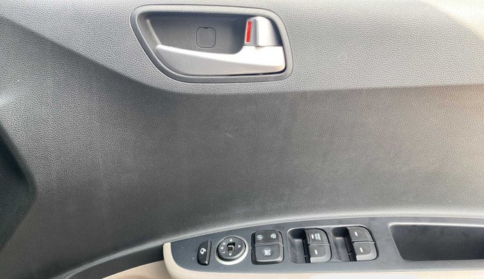 2018 Hyundai Grand i10 SPORTZ 1.2 KAPPA VTVT, Petrol, Manual, 13,511 km, Driver Side Door Panels Control