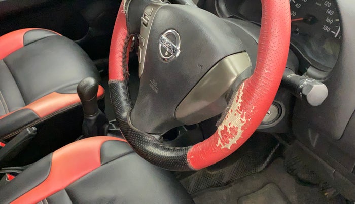 2018 Nissan Micra Active XV S, Petrol, Manual, 82,021 km, Steering wheel - Steering cover is minor torn