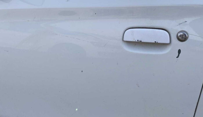 2019 Maruti Alto LXI CNG, CNG, Manual, 98,448 km, Front passenger door - Minor scratches