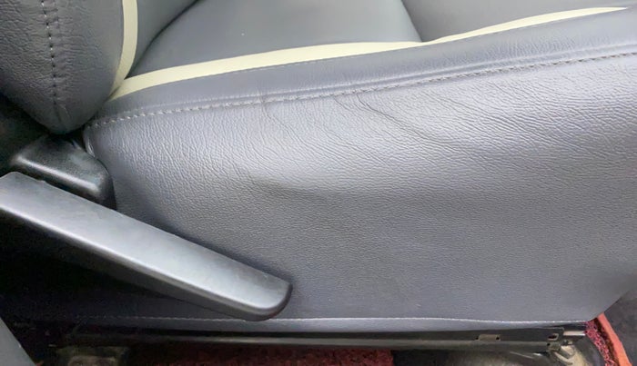 2012 Toyota Etios G, Petrol, Manual, 1,22,817 km, Driver Side Adjustment Panel