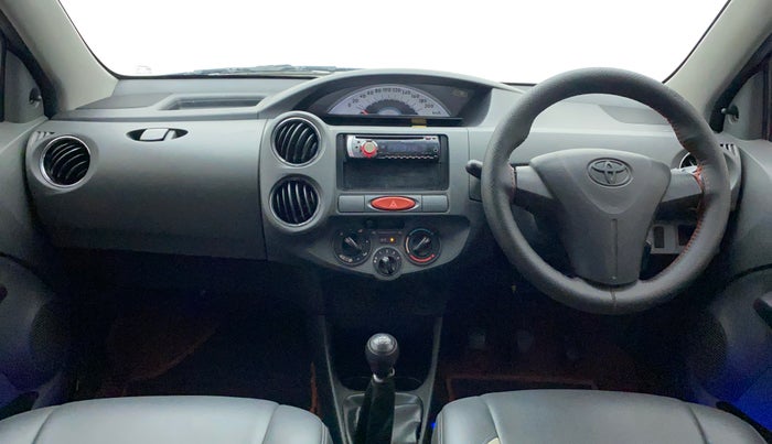 2012 Toyota Etios G, Petrol, Manual, 1,22,817 km, Dashboard