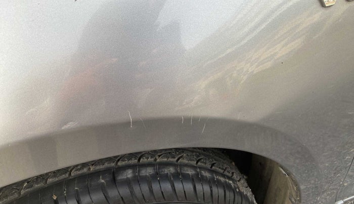 2014 Maruti Swift Dzire VXI, CNG, Manual, 78,803 km, Left fender - Minor scratches
