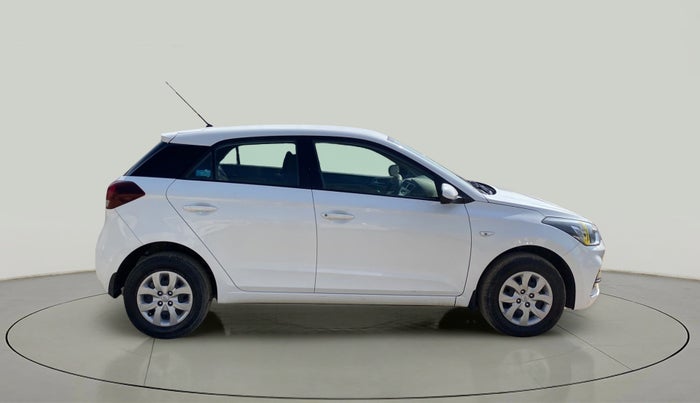 2019 Hyundai Elite i20 MAGNA PLUS 1.2, Petrol, Manual, 28,636 km, Right Side View