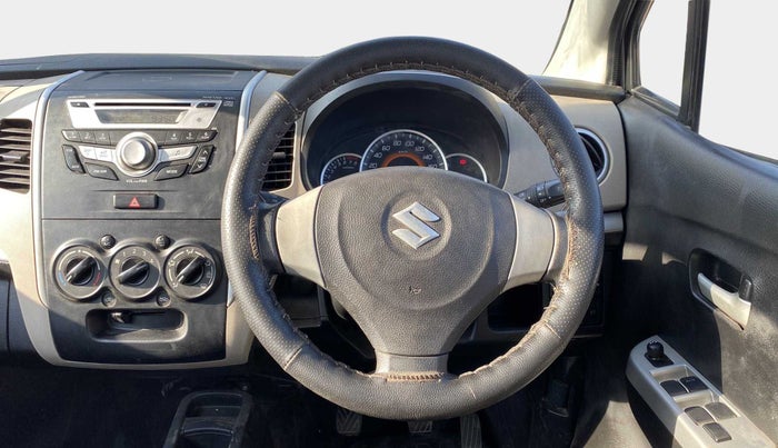 2016 Maruti Wagon R 1.0 VXI, Petrol, Manual, 41,071 km, Steering Wheel Close Up