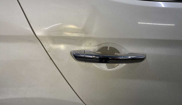 2018 Hyundai New Elantra 1.6 SX (O) AT DIESEL, Diesel, Automatic, 53,163 km, Right rear door - Minor scratches