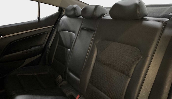 2018 Hyundai New Elantra 1.6 SX (O) AT DIESEL, Diesel, Automatic, 53,163 km, Right Side Rear Door Cabin