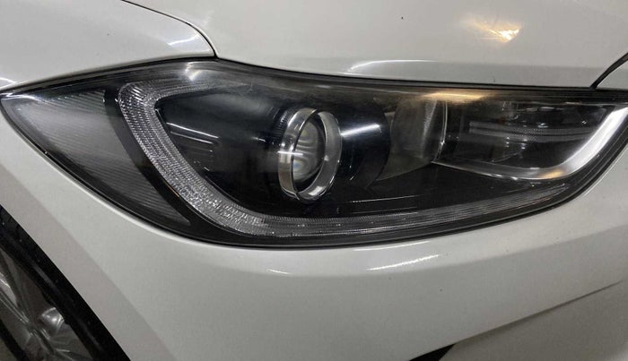 2018 Hyundai New Elantra 1.6 SX (O) AT DIESEL, Diesel, Automatic, 53,163 km, Right headlight - Faded