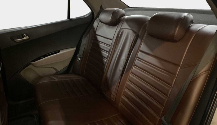 2015 Hyundai Xcent S 1.2, Petrol, Manual, 95,989 km, Right Side Rear Door Cabin