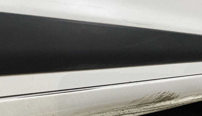 2015 Hyundai Xcent S 1.2, Petrol, Manual, 95,989 km, Right running board - Slightly dented