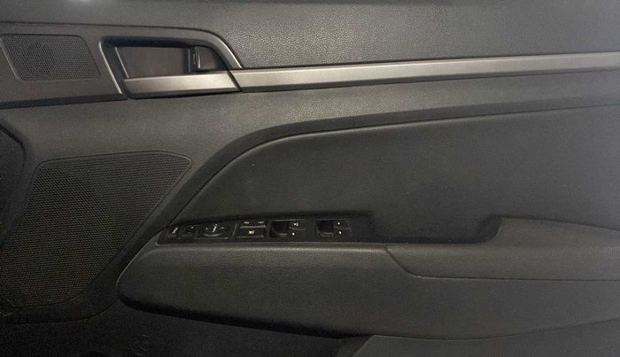 2018 Hyundai New Elantra 2.0 SX(O) AT PETROL, Petrol, Automatic, 36,733 km, Driver Side Door Panels Control