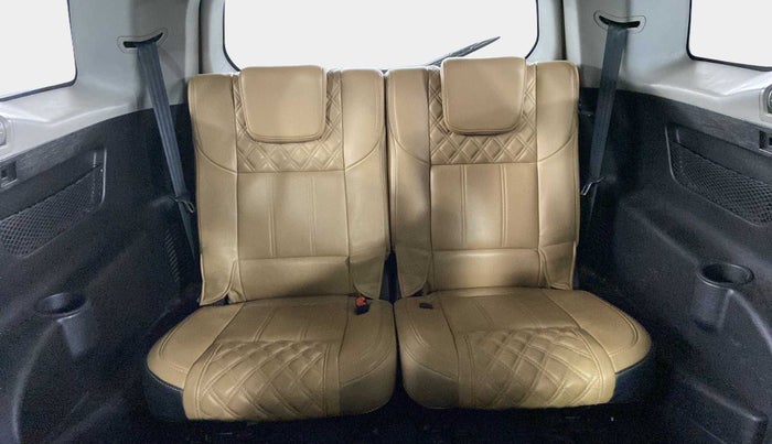 2020 Mahindra XUV500 W11(O), Diesel, Manual, 48,763 km, Third Seat Row ( optional )