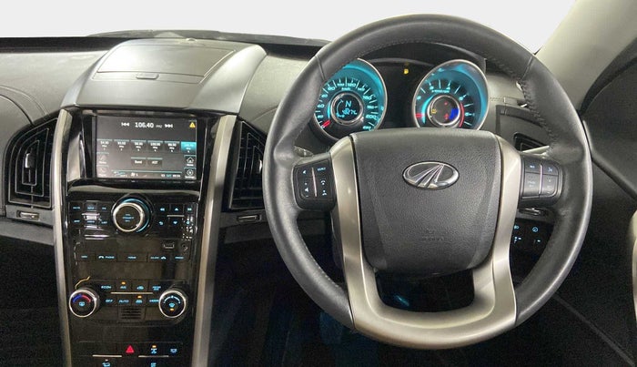 2020 Mahindra XUV500 W11(O), Diesel, Manual, 48,763 km, Steering Wheel Close Up