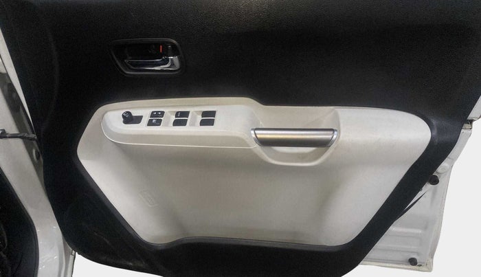 2019 Maruti IGNIS DELTA 1.2, Petrol, Manual, 41,370 km, Driver Side Door Panels Control