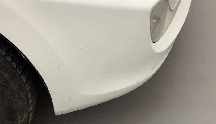 2011 Hyundai Verna FLUIDIC 1.6 CRDI EX, Diesel, Manual, 1,17,255 km, Front bumper - Paint has minor damage