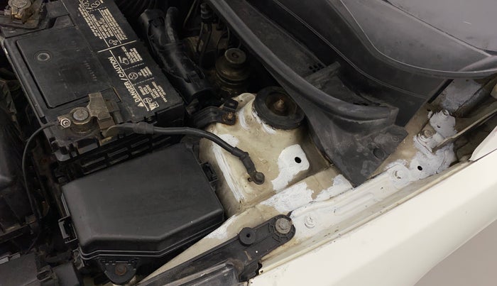 2011 Hyundai Verna FLUIDIC 1.6 CRDI EX, Diesel, Manual, 1,17,255 km, Left Apron - Apron damaged/repaired