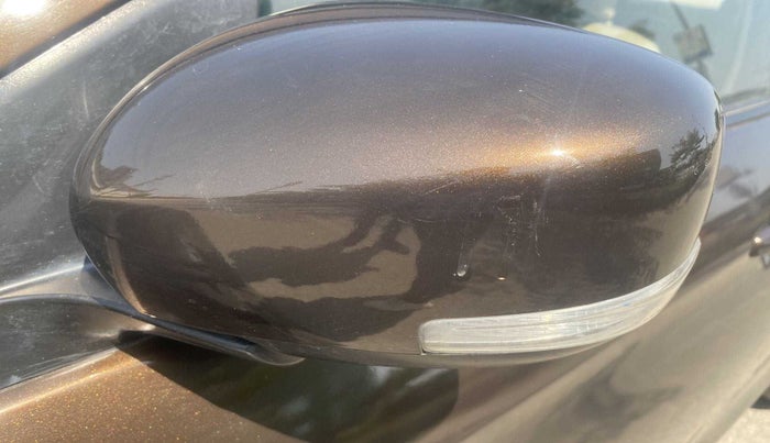 2014 Maruti Ciaz VXI+, Petrol, Manual, 87,357 km, Left rear-view mirror - Minor scratches