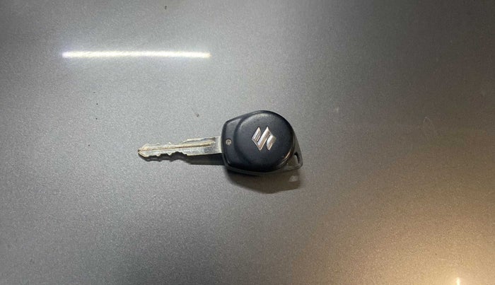 2017 Maruti Ciaz VXI+, Petrol, Manual, 44,598 km, Key Close Up