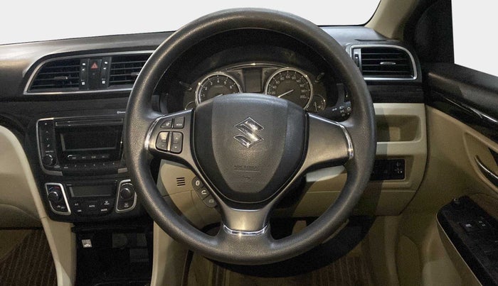 2017 Maruti Ciaz VXI+, Petrol, Manual, 44,598 km, Steering Wheel Close Up