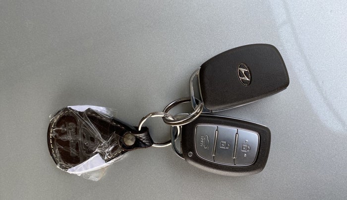 2014 Hyundai Xcent SX 1.2 (O), Petrol, Manual, 29,798 km, Key Close Up