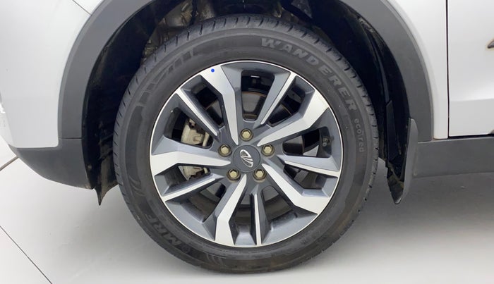 2021 Mahindra XUV300 W8 (O) 1.2 PETROL, Petrol, Manual, 22,402 km, Left Front Wheel