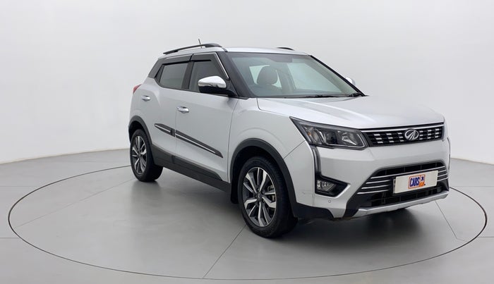 2021 Mahindra XUV300 W8 (O) 1.2 PETROL, Petrol, Manual, 22,402 km, Right Front Diagonal