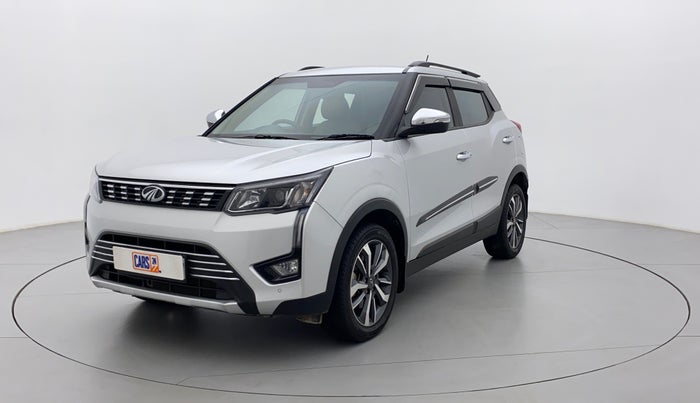 2021 Mahindra XUV300 W8 (O) 1.2 PETROL, Petrol, Manual, 22,402 km, Left Front Diagonal