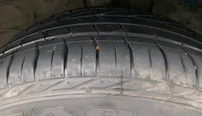 2019 Hyundai VENUE SX 1.0 TURBO DUAL TONE, Petrol, Manual, 75,430 km, Right Front Tyre Tread