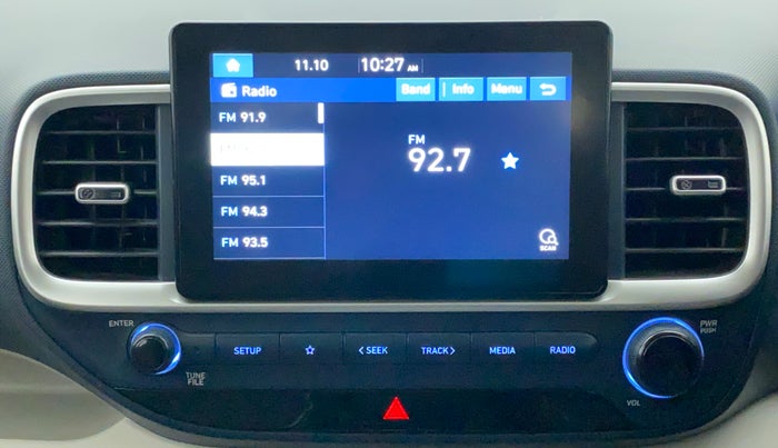 2019 Hyundai VENUE SX 1.0 TURBO DUAL TONE, Petrol, Manual, 75,430 km, Infotainment System