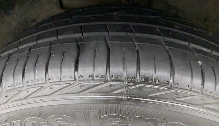 2019 Hyundai VENUE SX 1.0 TURBO DUAL TONE, Petrol, Manual, 75,430 km, Left Front Tyre Tread