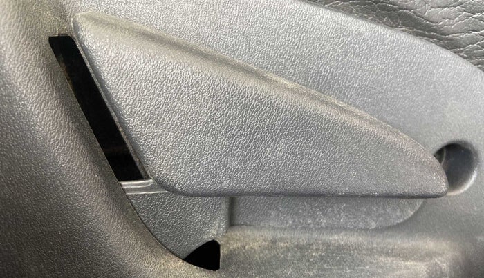 2019 Datsun Go T, Petrol, Manual, 52,906 km, Driver Side Adjustment Panel