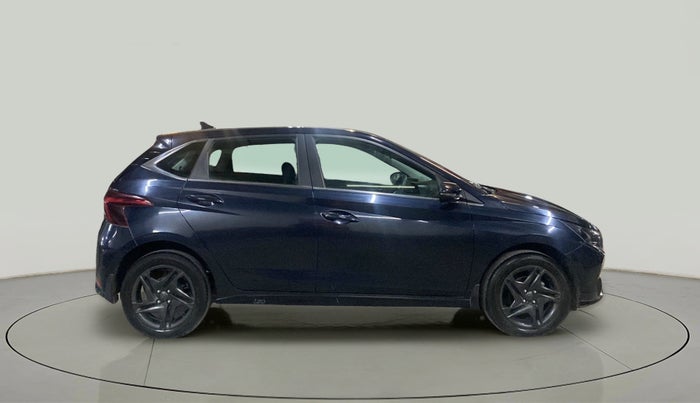 2022 Hyundai NEW I20 SPORTZ 1.5 MT, Diesel, Manual, 19,993 km, Right Side View