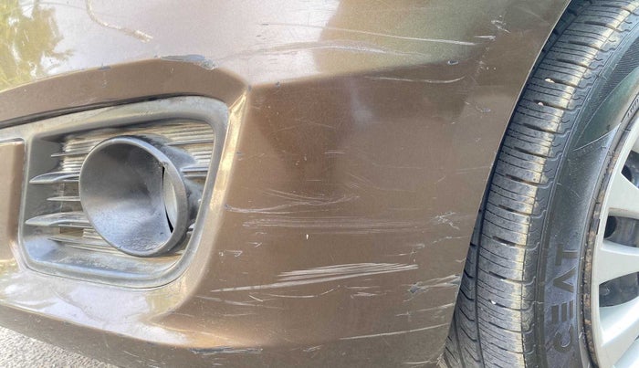 2015 Maruti Ciaz VXI+, Petrol, Manual, 99,741 km, Front bumper - Minor scratches