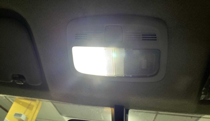2020 Maruti Baleno ZETA PETROL 1.2, Petrol, Manual, 81,344 km, Ceiling - Roof light minor damage