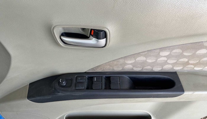 2014 Maruti Celerio ZXI (O), Petrol, Manual, 95,823 km, Driver Side Door Panels Control