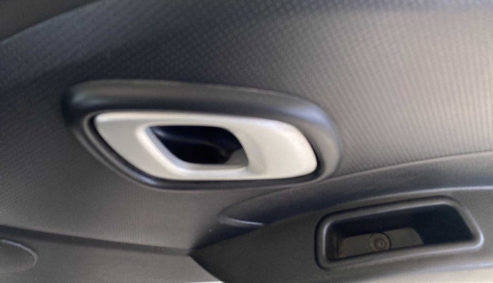 2018 Datsun Redi Go T(O) 1.0, Petrol, Manual, 12,670 km, Driver Side Door Panels Control