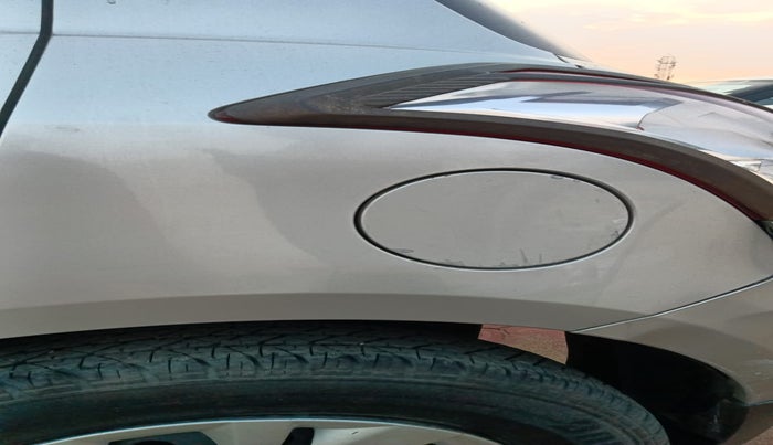 2014 Maruti Swift VXI, Petrol, Manual, 14,196 km, Left quarter panel - Slightly dented