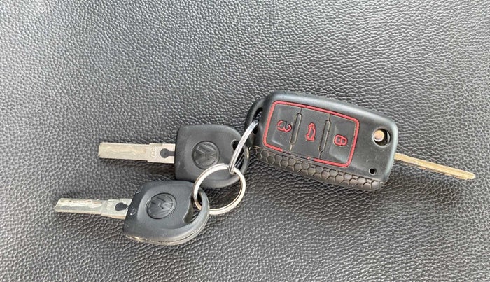 2019 Volkswagen Ameo TRENDLINE 1.0L, Petrol, Manual, 23,023 km, Key Close Up
