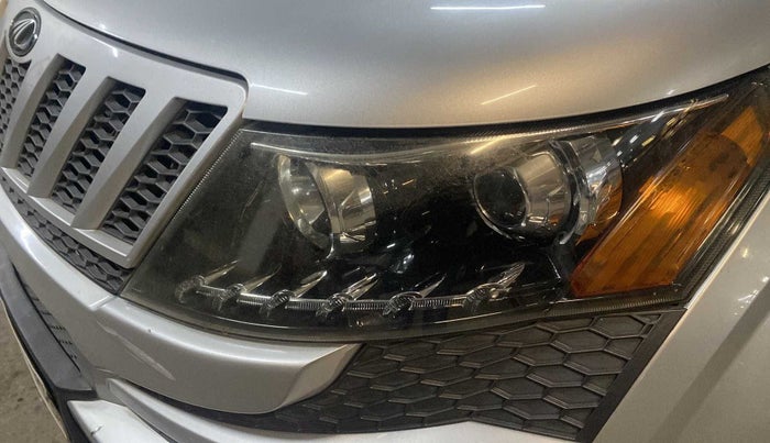 2014 Mahindra XUV500 W4, Diesel, Manual, 93,677 km, Left headlight - Faded