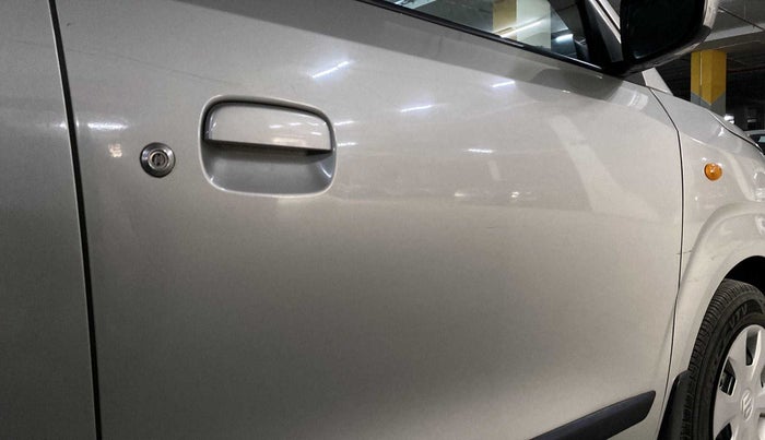 2019 Maruti New Wagon-R VXI 1.2 AMT, Petrol, Automatic, 11,607 km, Driver-side door - Minor scratches