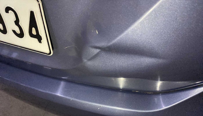 2016 Hyundai Xcent S 1.2, Petrol, Manual, 1,00,948 km, Dicky (Boot door) - Minor scratches