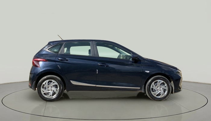 2021 Hyundai NEW I20 MAGNA 1.2 MT, Petrol, Manual, 19,018 km, Right Side