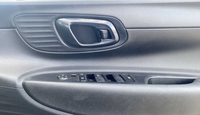 2021 Hyundai NEW I20 MAGNA 1.2 MT, Petrol, Manual, 19,018 km, Driver Side Door Panels Control